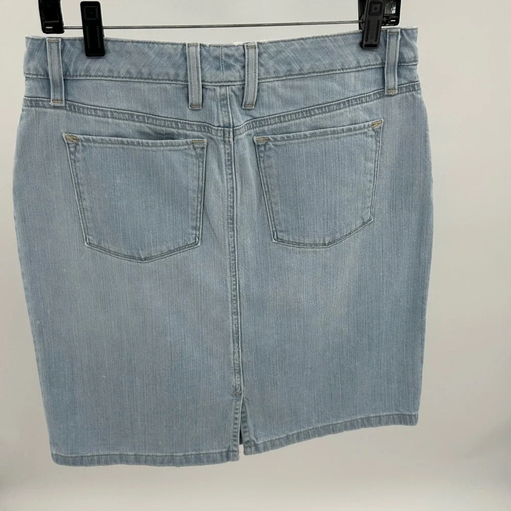 LL Bean Favorite Fit Denim Skirt Light Wash Blue Cotton Blend Size 8 Regular